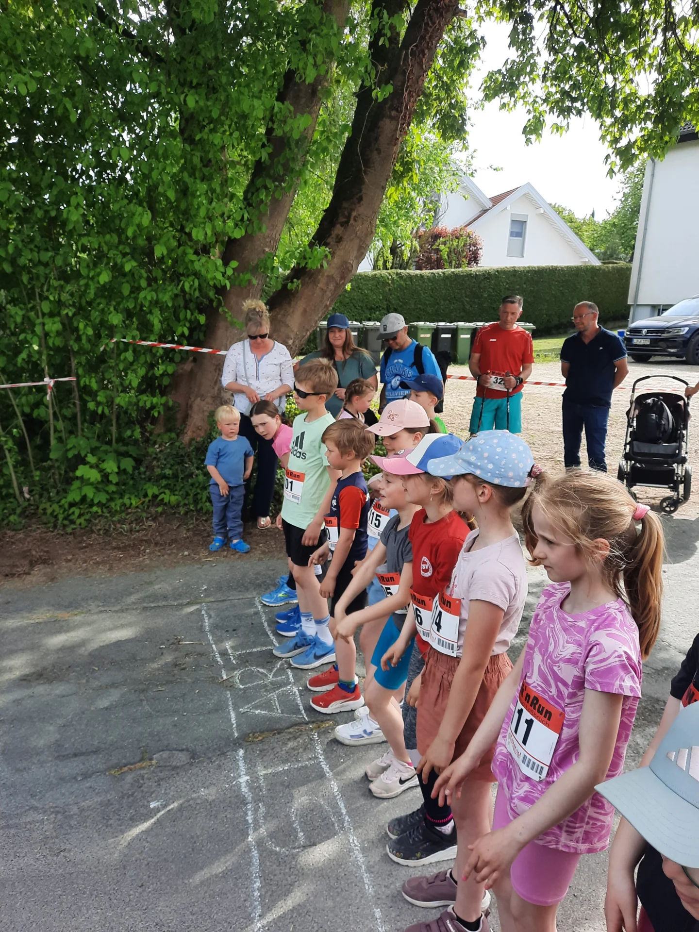 041 Kinderlauf  (Bild vergr&ouml;&szlig;ern)