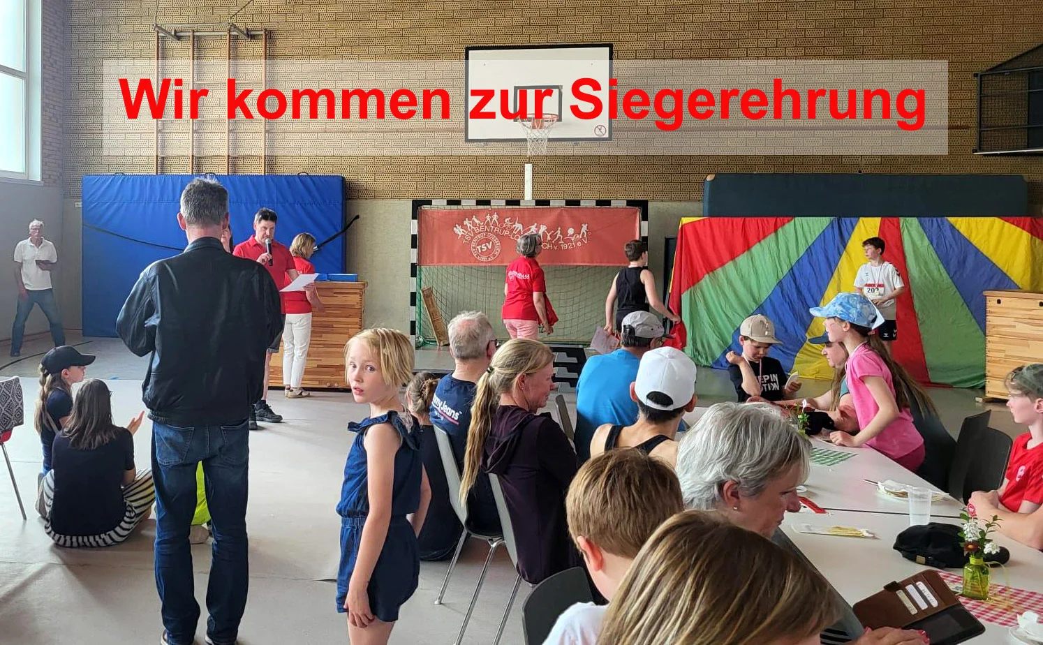 201B Siegerehrung  (Bild vergr&ouml;&szlig;ern)