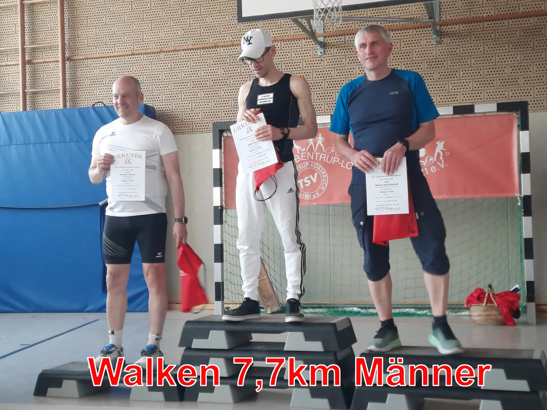 213 Walken 7,7 M&auml;nner  (Bild vergr&ouml;&szlig;ern)