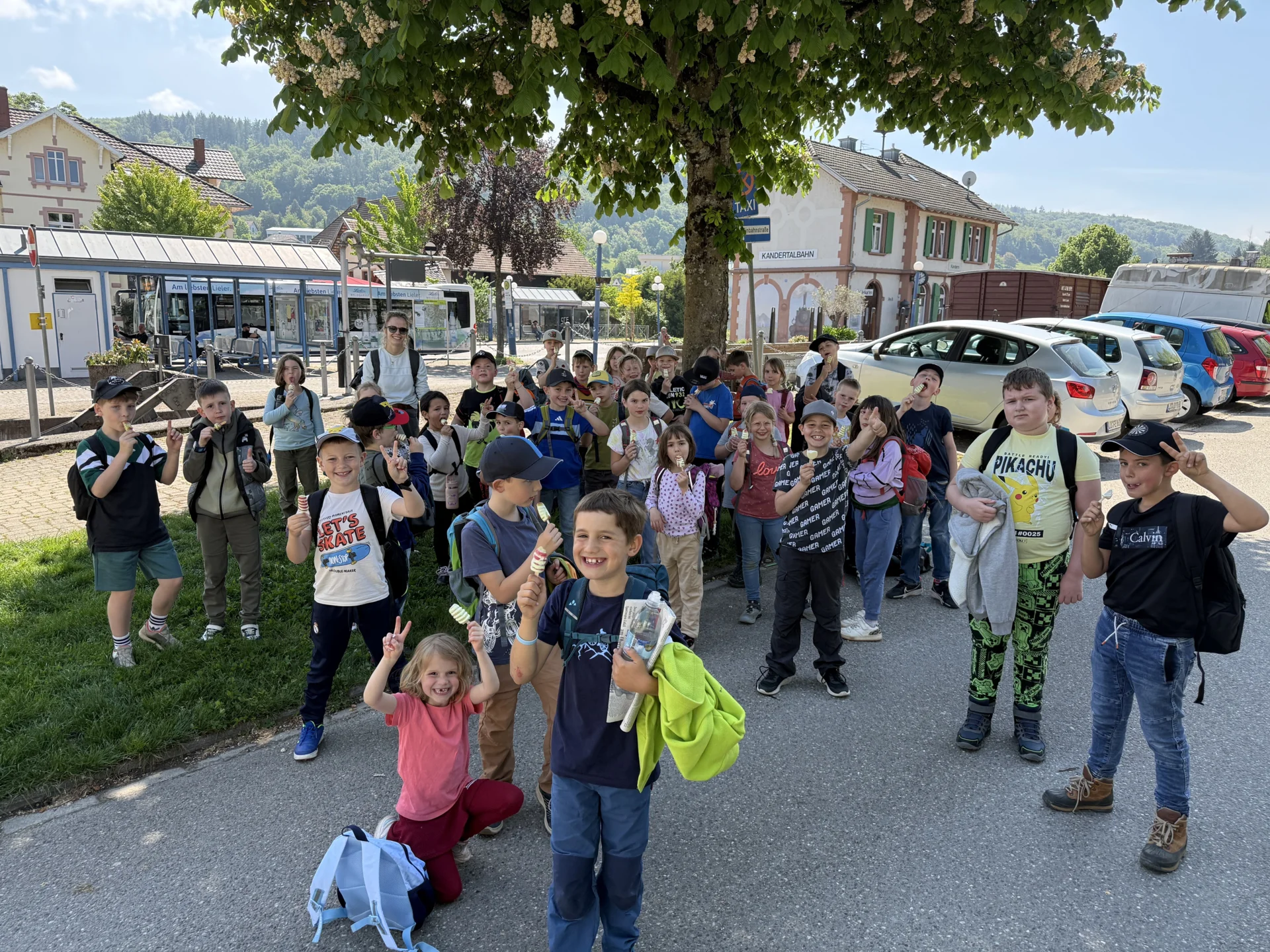 Ein Eis zur Belohnung f&uuml;r die anstrengende Wanderung  (Bild vergr&ouml;&szlig;ern)