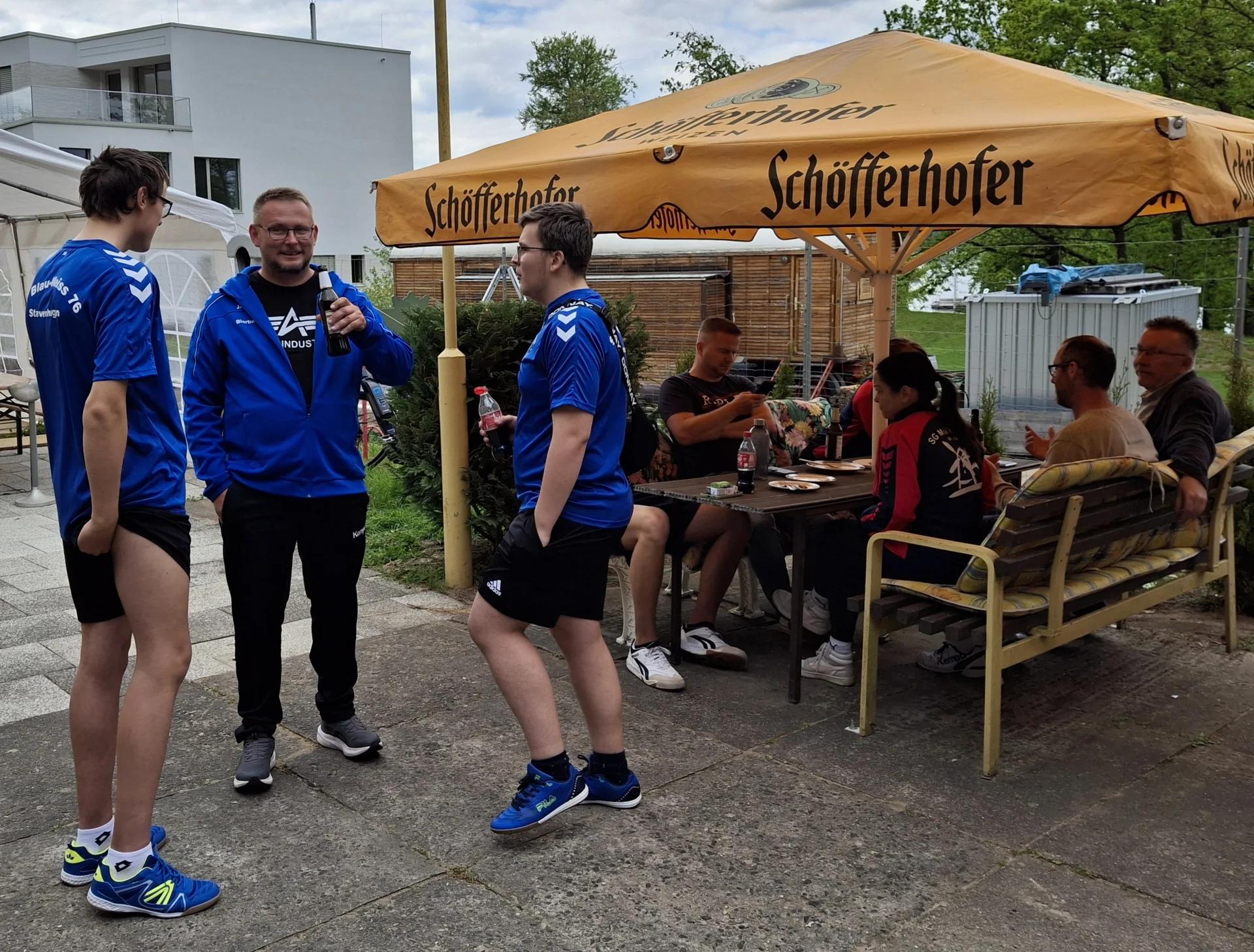 Bild: Pausengespräch 1
