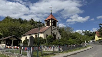 Vorschaubild: Haus am Strtom