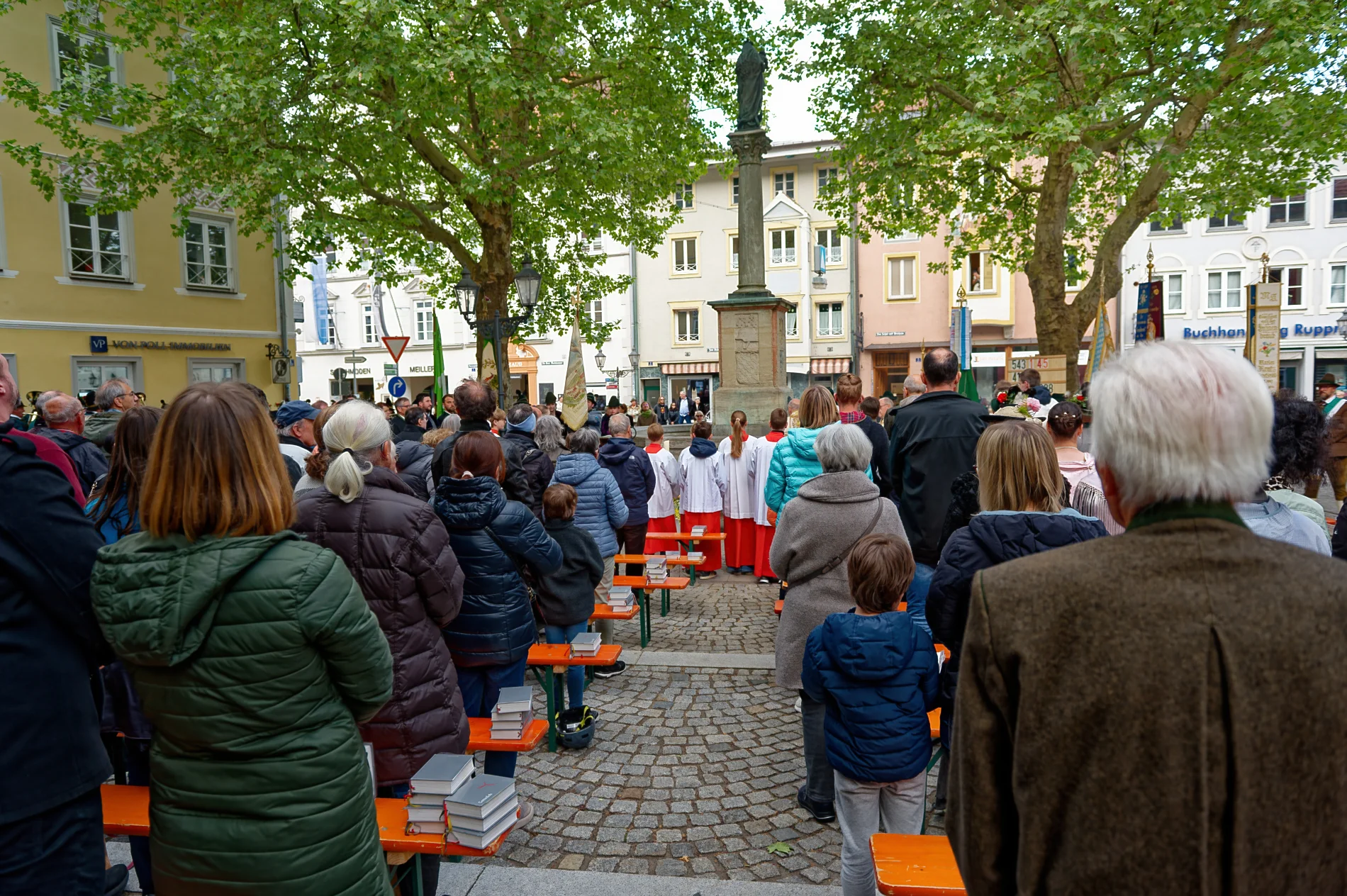 Beginn des Festgottesdienstes 