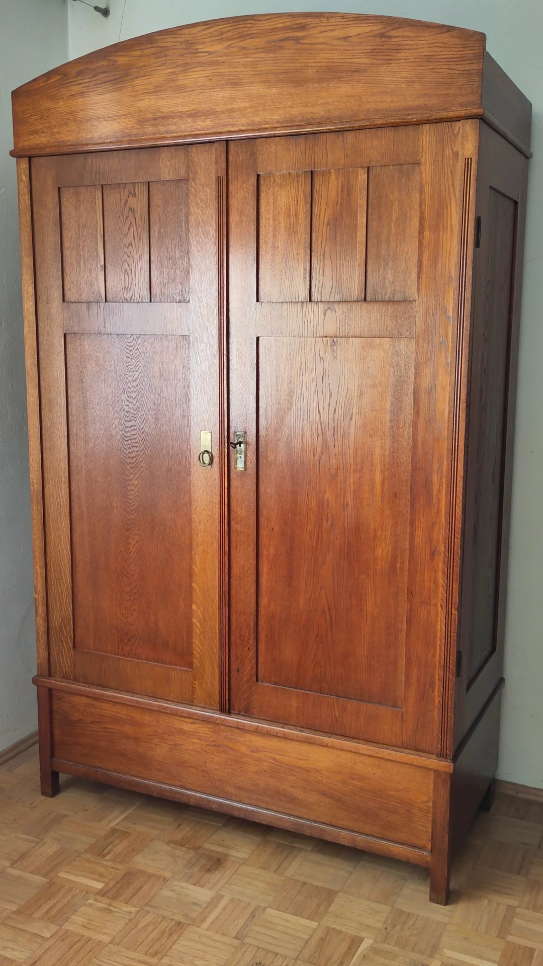 Bild: Schrank (Anfang 20 Jh.) (Nach der Restaurierung)
