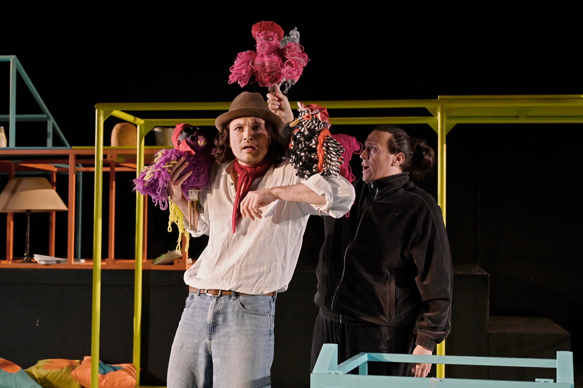 Findus and the Rooster in the Henhouse (c) Jochen Klenk / Heilbronn Theatre  (Bild vergr&ouml;&szlig;ern)