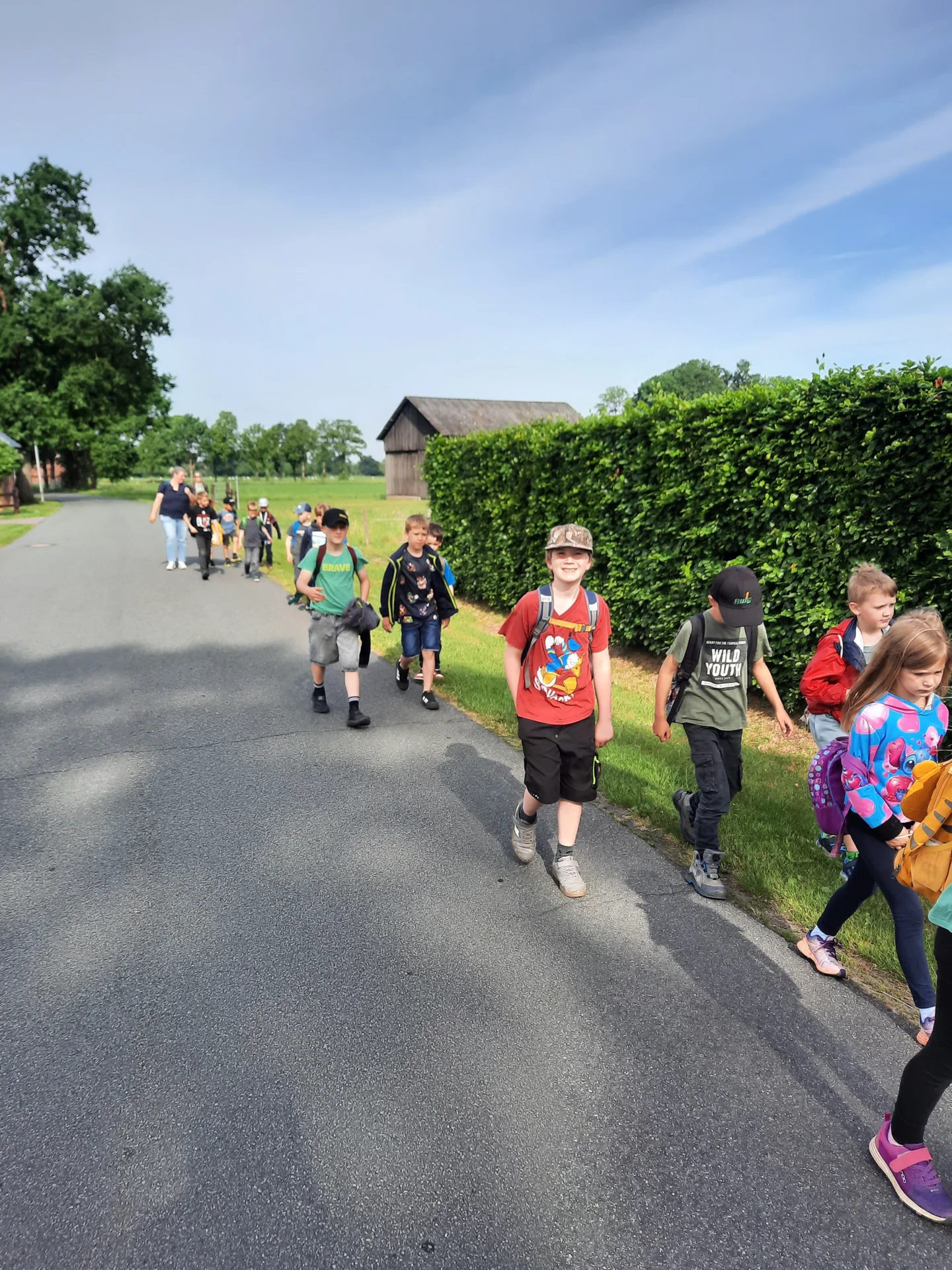 die lange Wanderung  (Bild vergr&ouml;&szlig;ern)