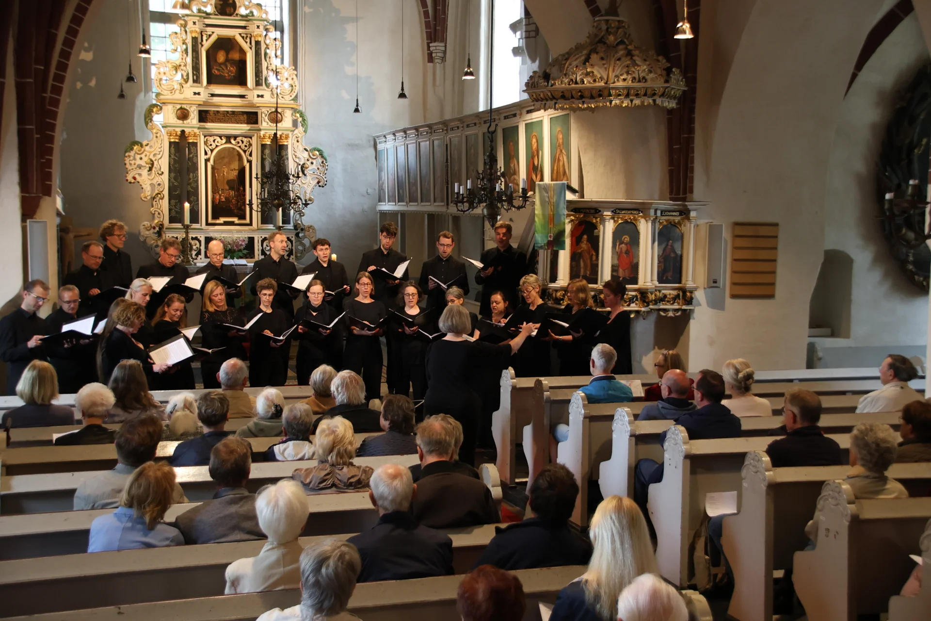 Konzert des Norddeutschen Kammerchores in Kremmen  (Bild vergr&ouml;&szlig;ern)