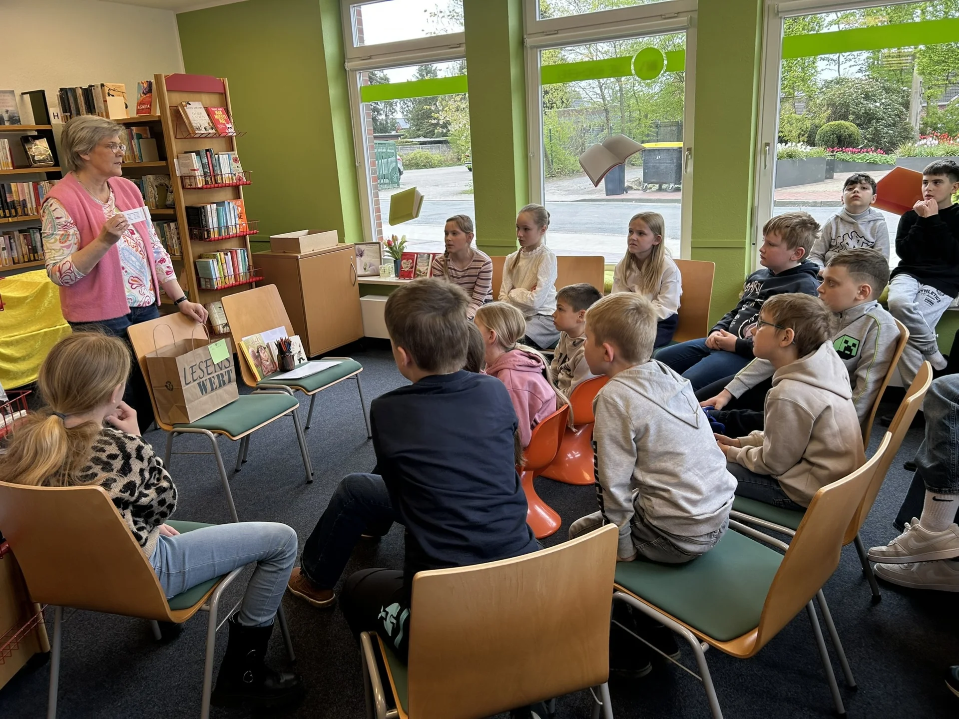Foto der Galerie: Welttag des Buches - Besuch der Bücherei