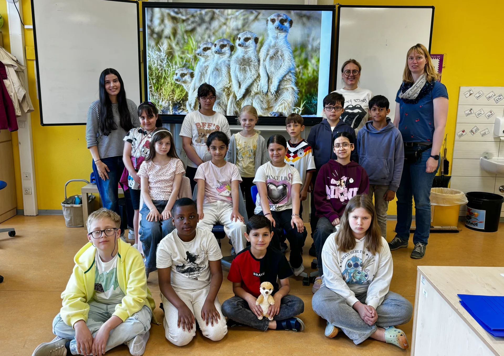 Klasse 3d mit Frau Hieber (re.)  (Bild vergr&ouml;&szlig;ern)