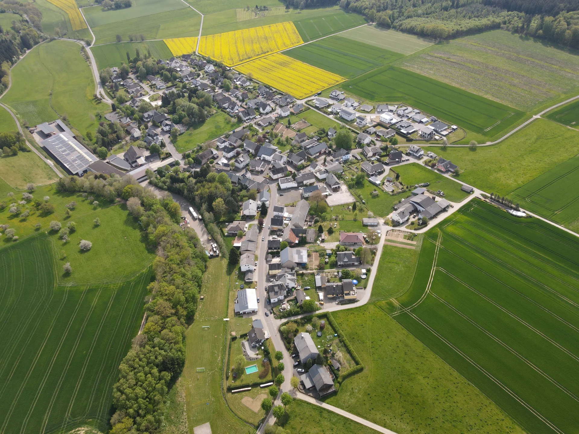 Bild: Luftbild aus nord-östlicher Richtung
