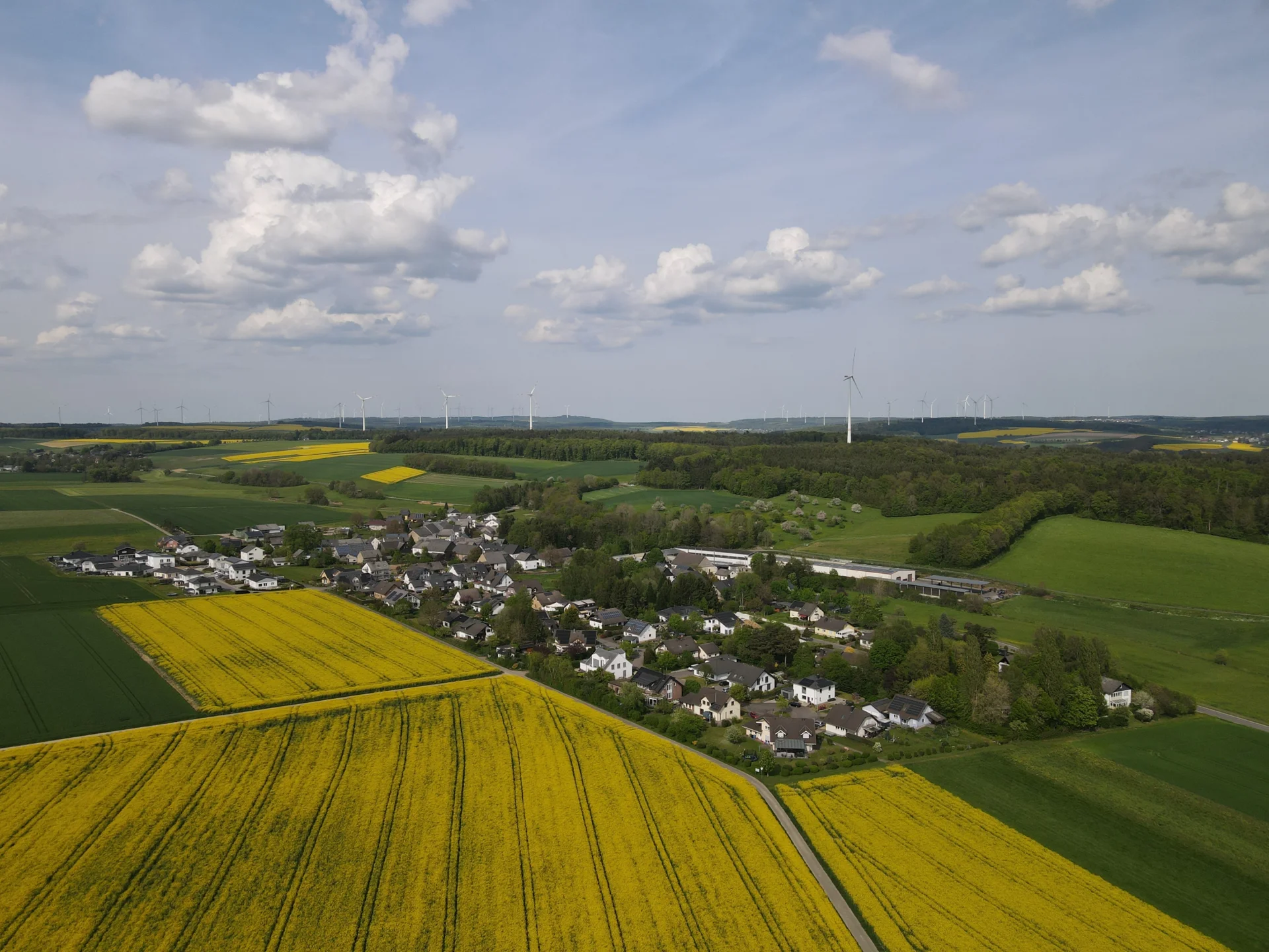 Bild: Luftbild aus süd-westlicher Richtung
