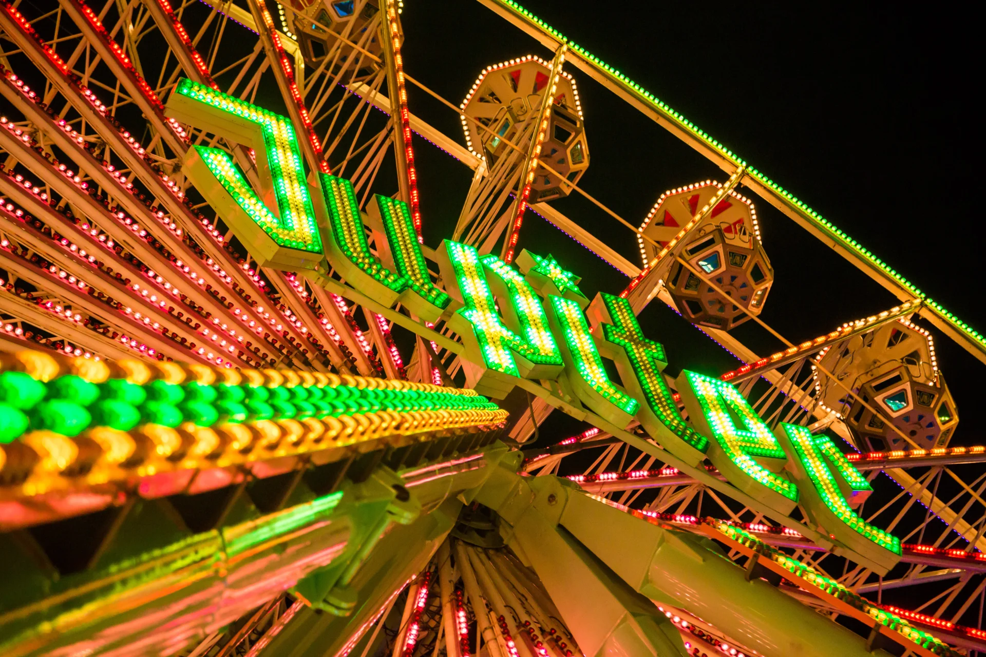 Vergn&uuml;gungspark - Dominik Bingel Photography  (Bild vergr&ouml;&szlig;ern)