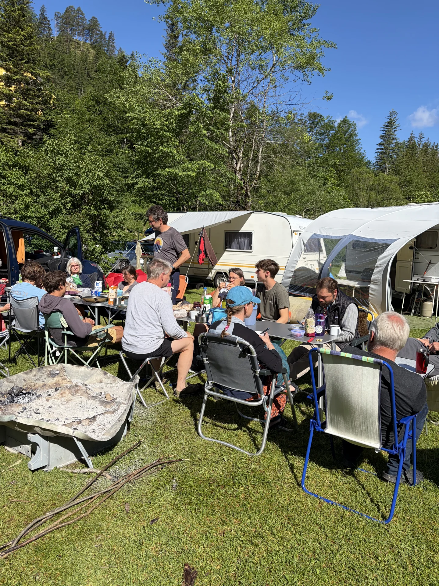 03 Camping  (Bild vergr&ouml;&szlig;ern)