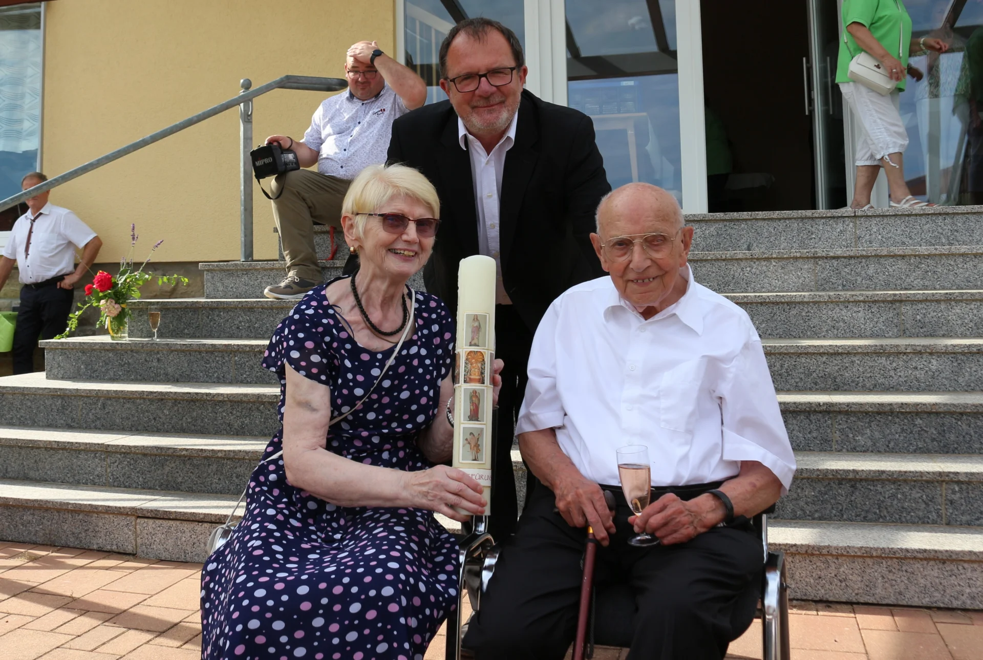 Foto der Galerie: 70. Priesterjubiläum von Pfarrer Bertam Vogt