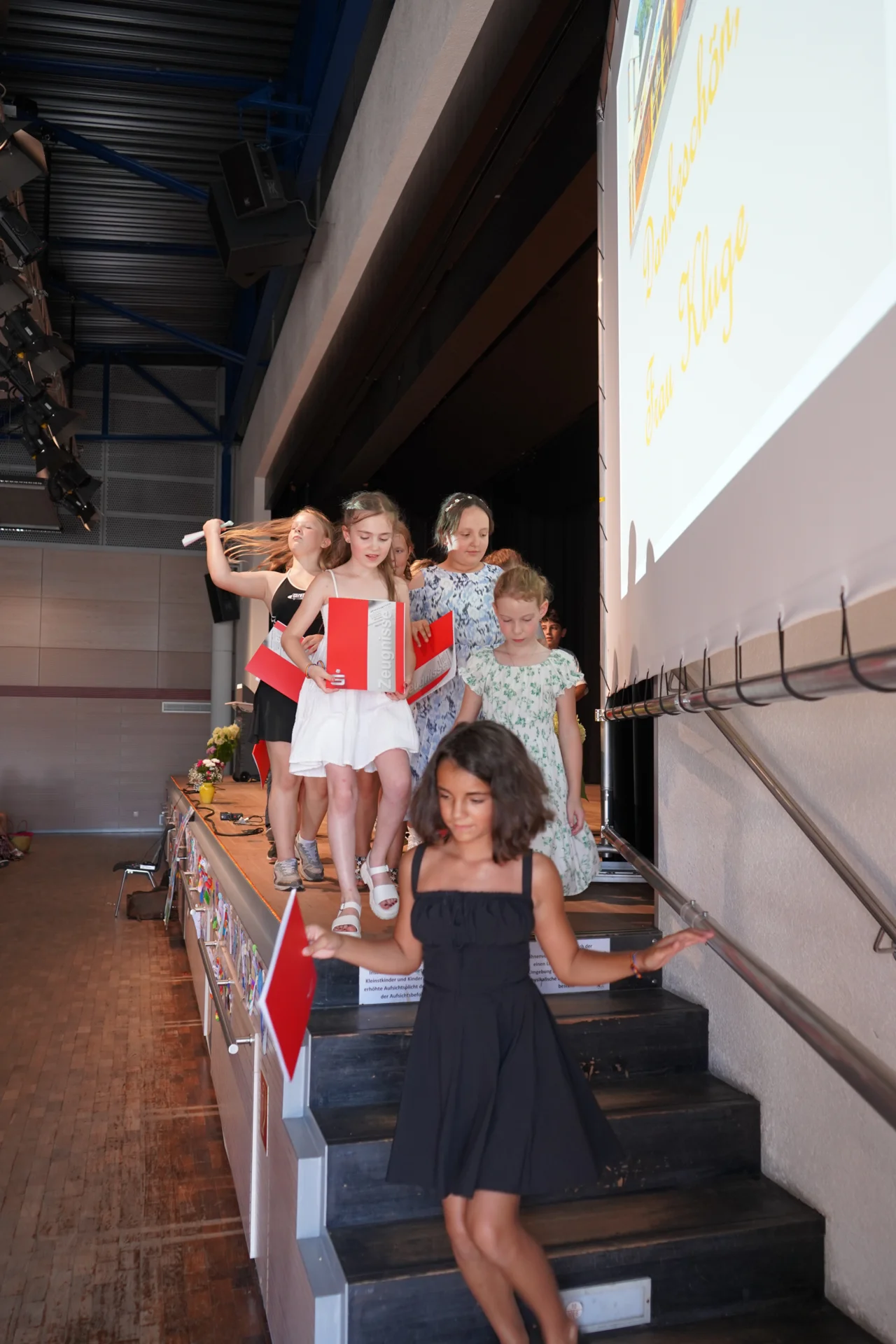 Bild: 9E587564-9ABB-45D1-8D22-2BE81576A400