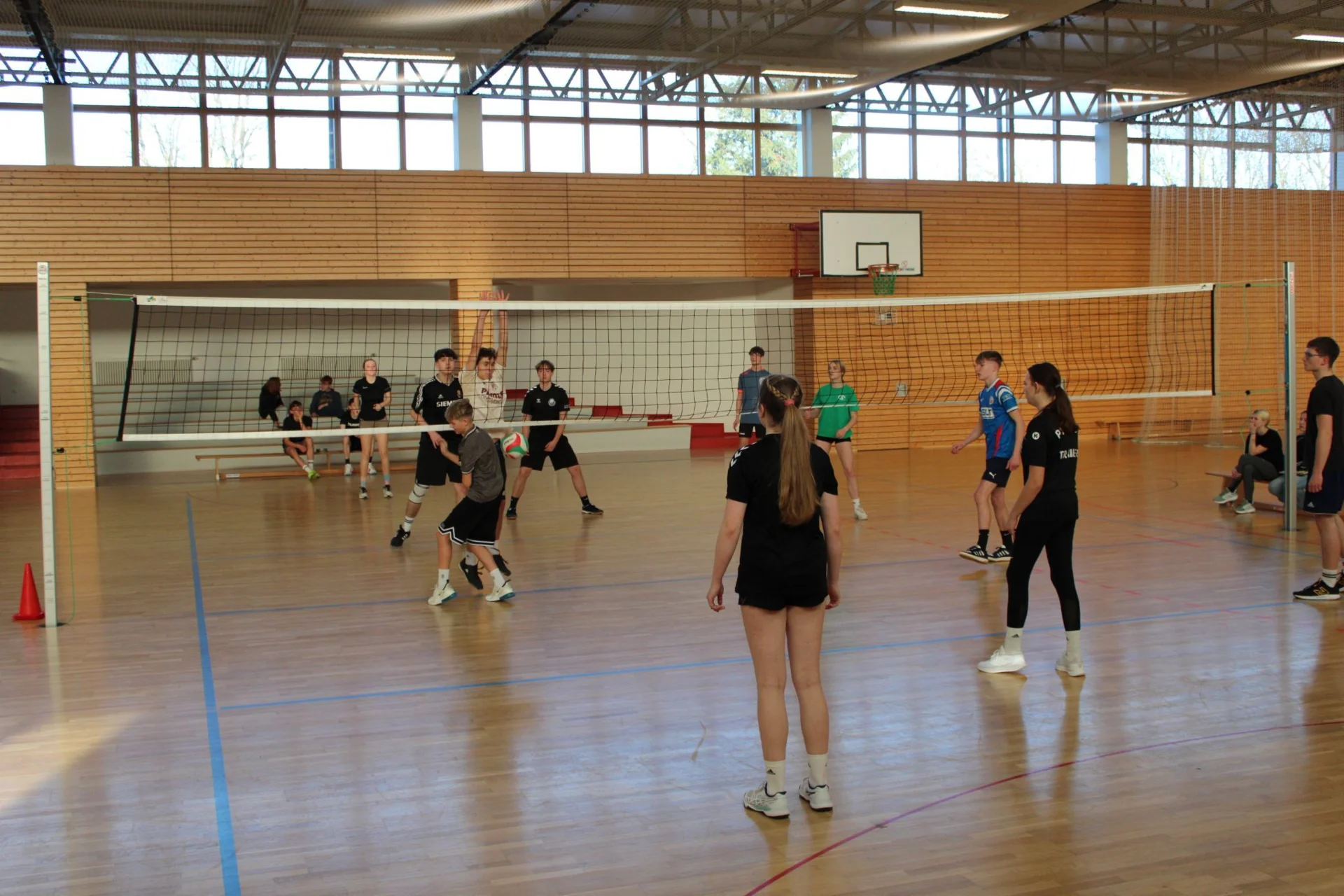 Foto der Galerie: Traditionelles Weihnachts-Volleyball-Turnier