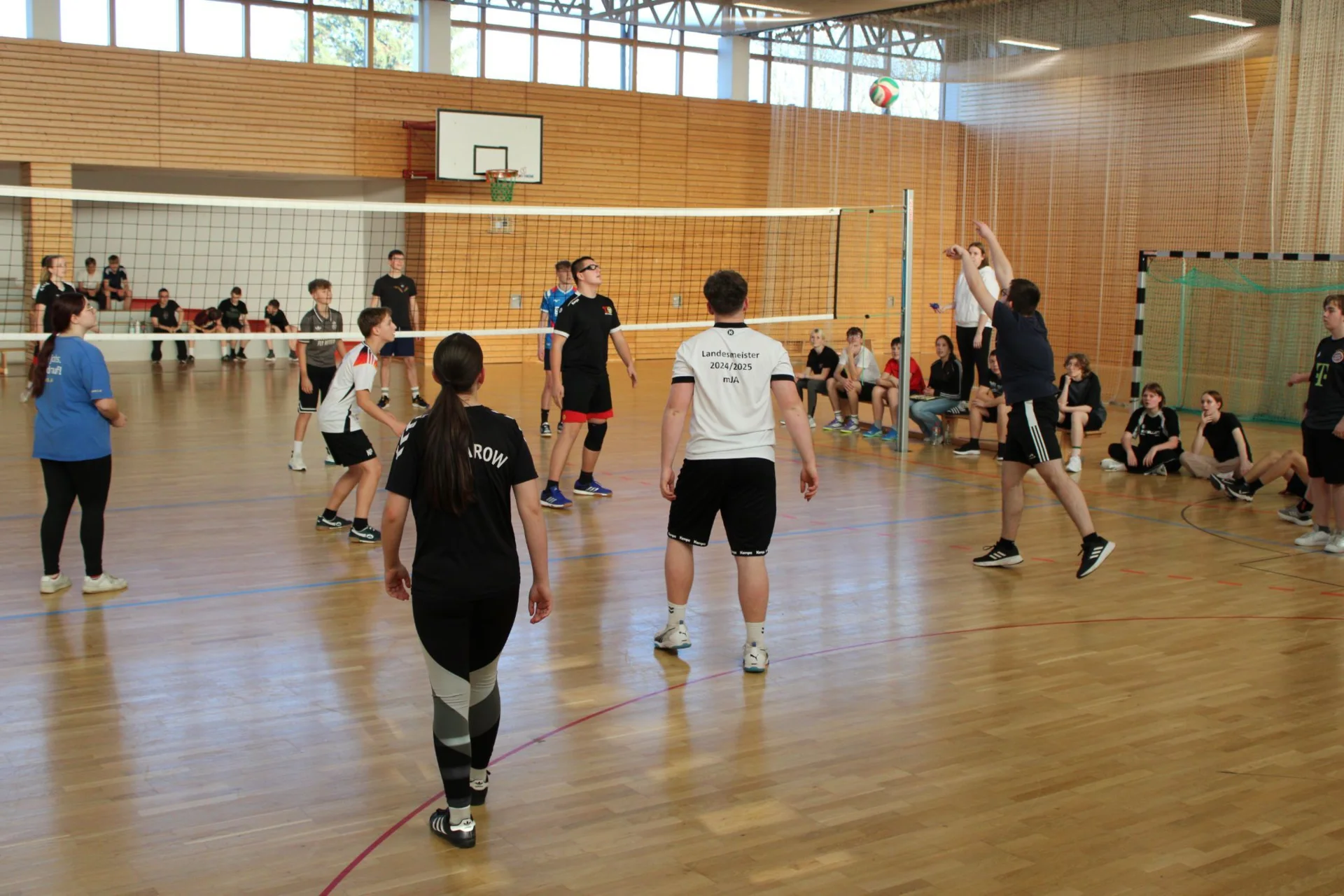 Foto der Galerie: Traditionelles Weihnachts-Volleyball-Turnier