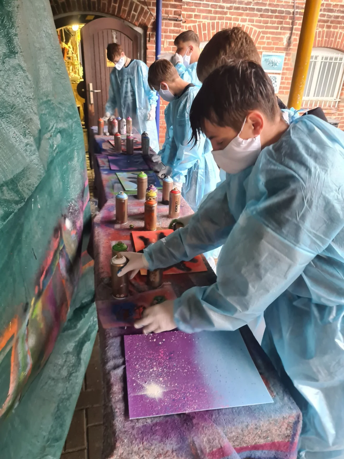 Foto der Galerie: Die 7a beim Graffitikurs in Lübz