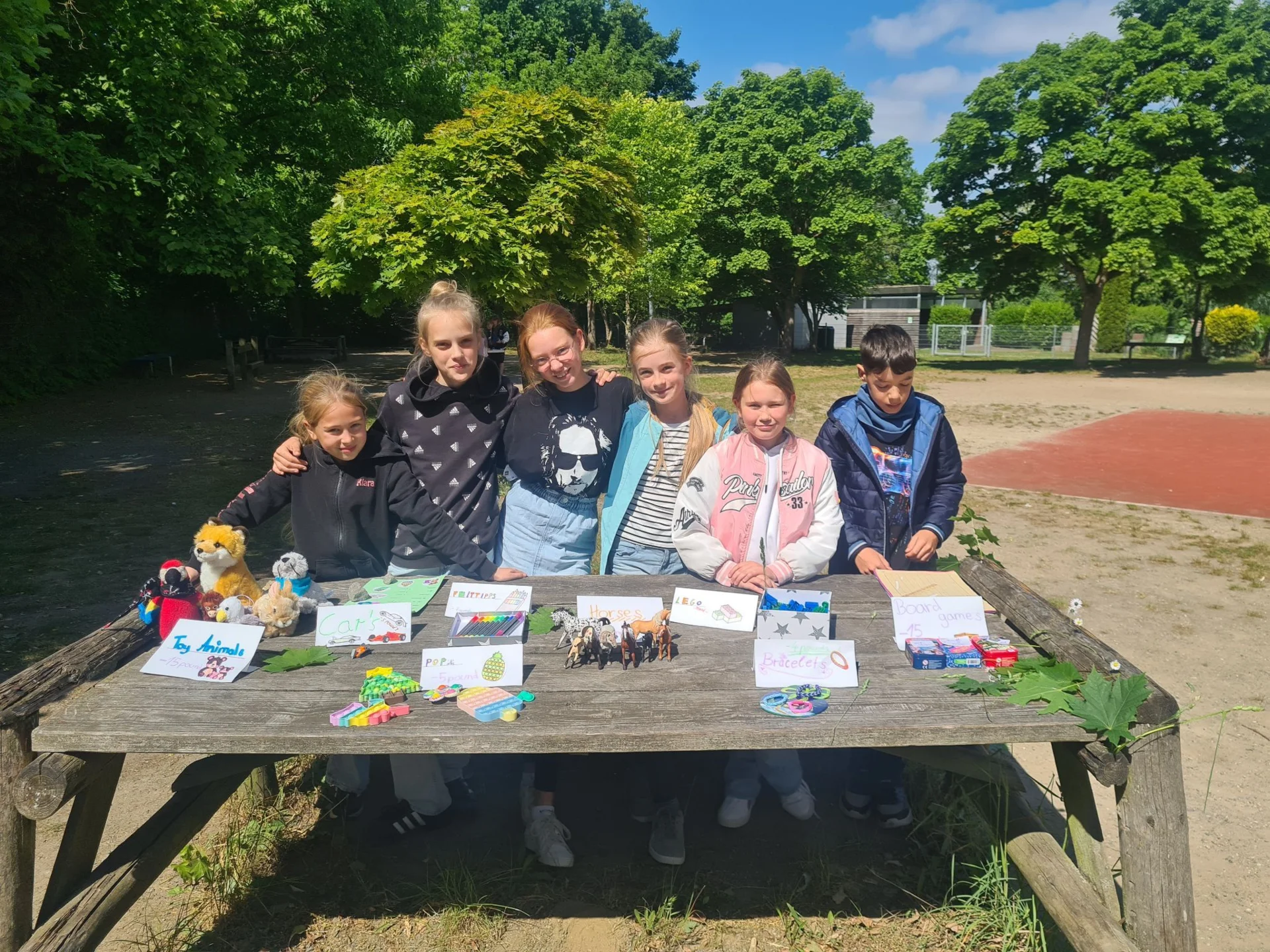 Foto der Galerie: A market in our classroom