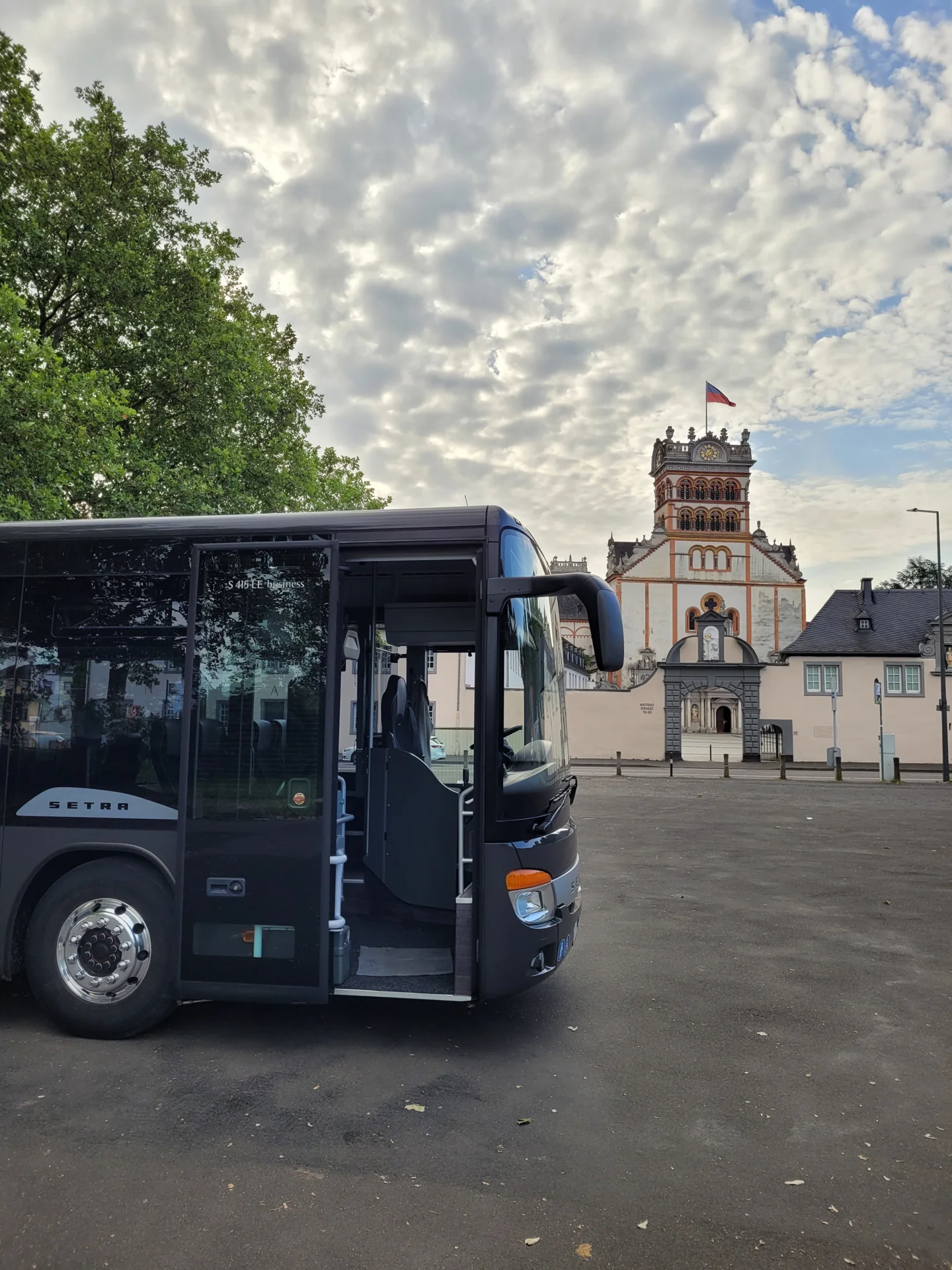 Au&szlig;enansicht  (Bild vergr&ouml;&szlig;ern)