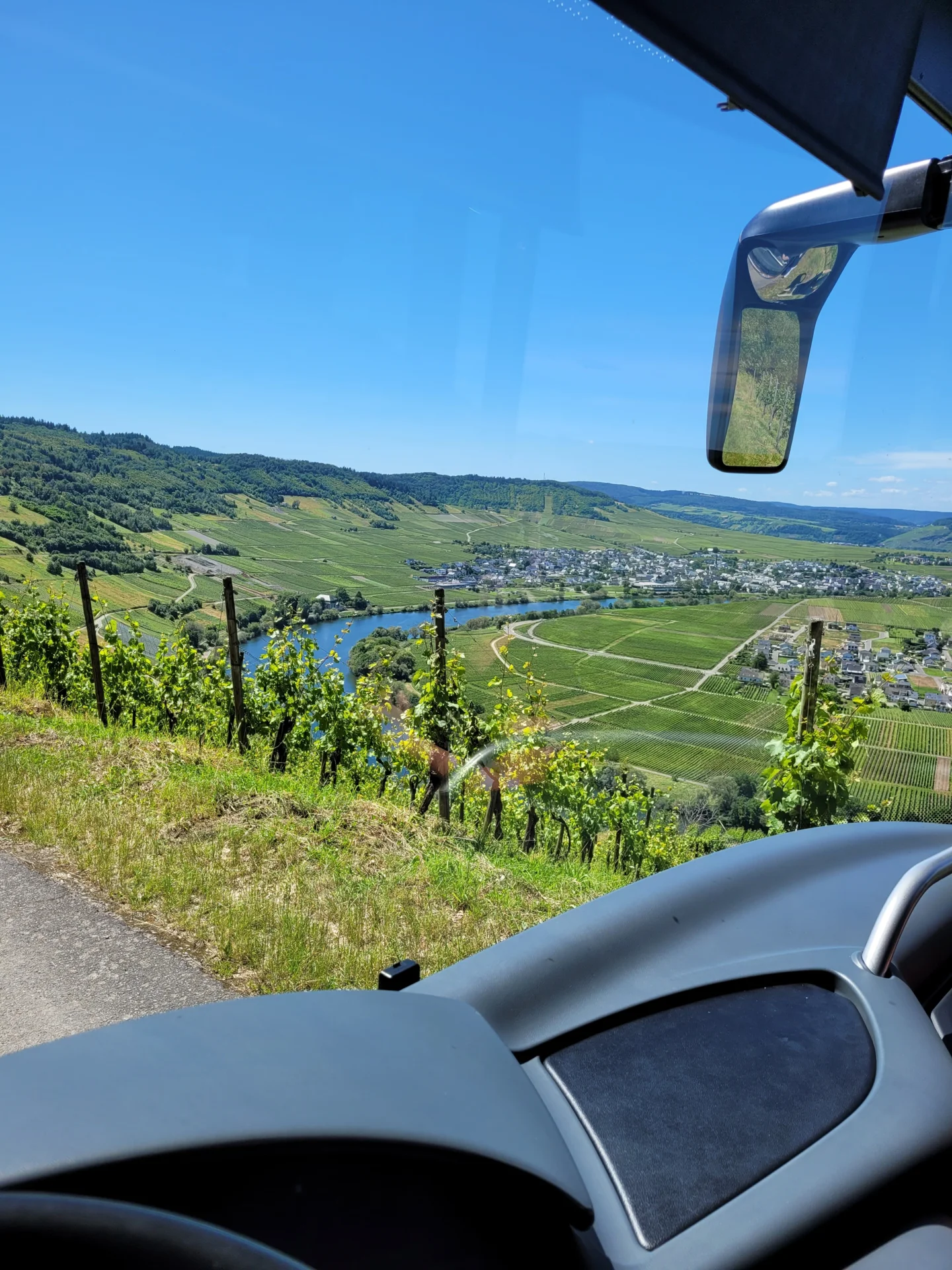 Cockpit  (Bild vergr&ouml;&szlig;ern)