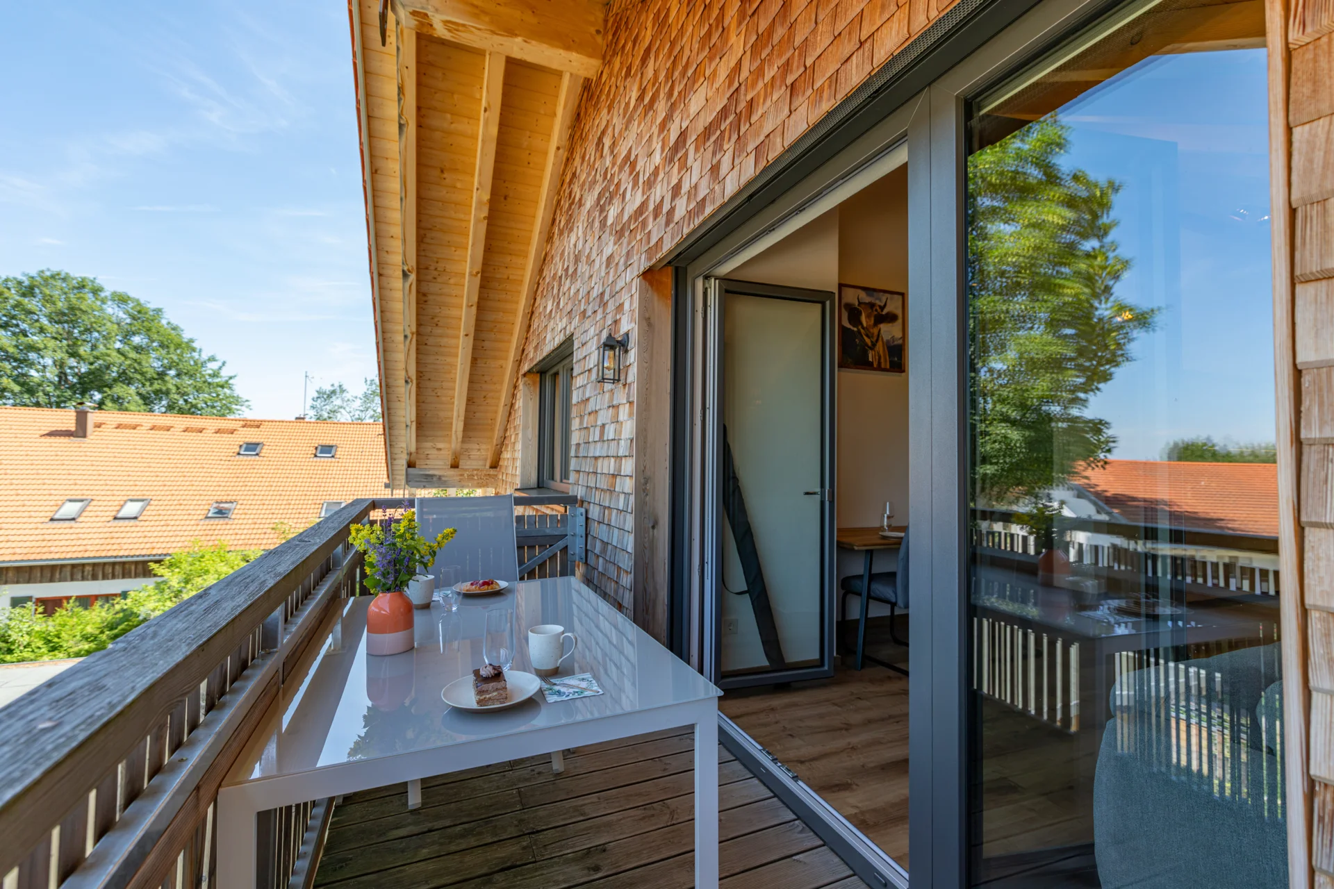 Balkon  (Bild vergr&ouml;&szlig;ern)