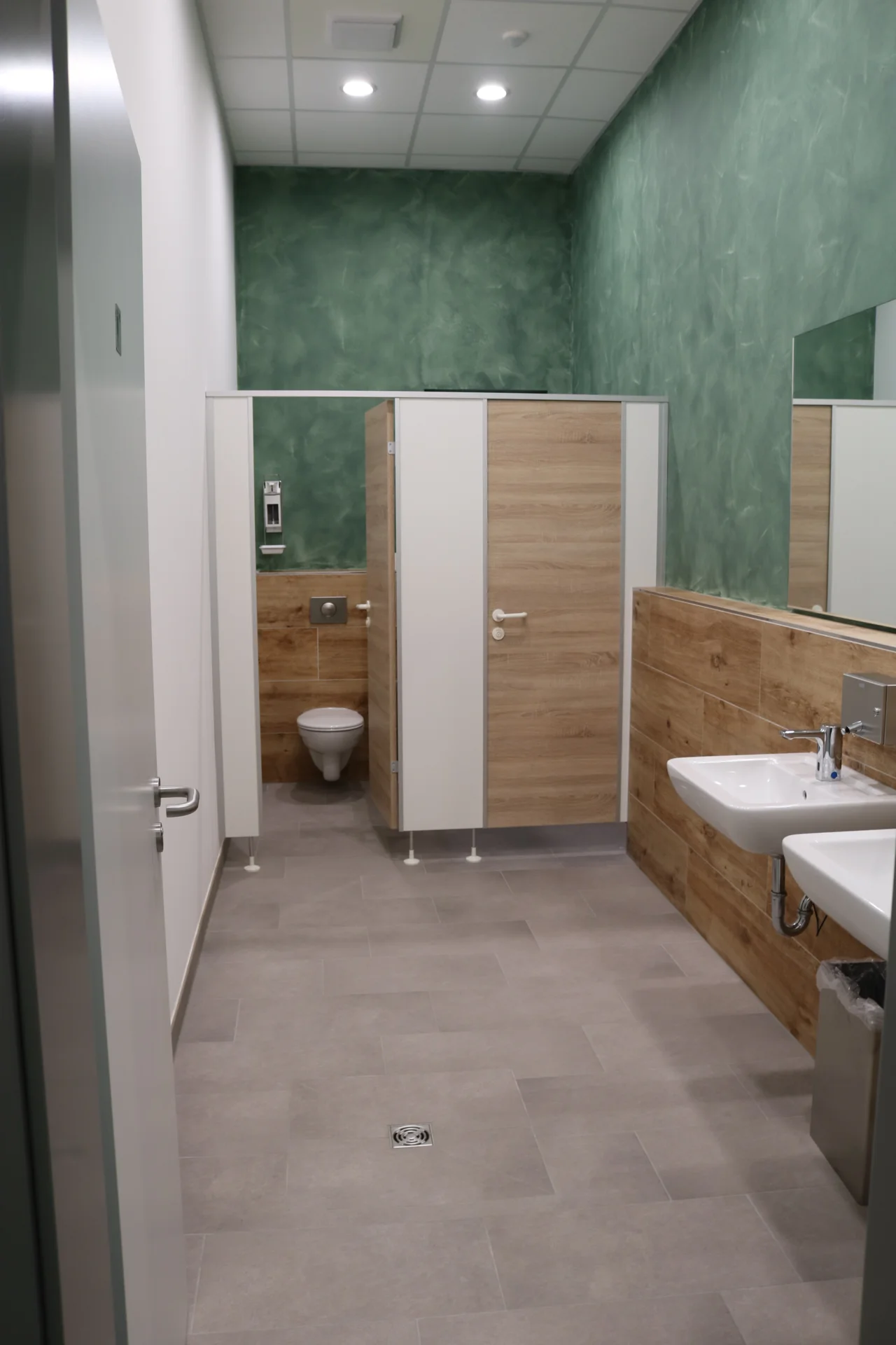 Bild: Die modernen Toilettenanlagen.