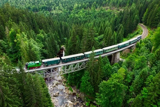 Felix Fischer - Dampflok auf Viadukt Harrachdorf  (Bild vergr&ouml;&szlig;ern)