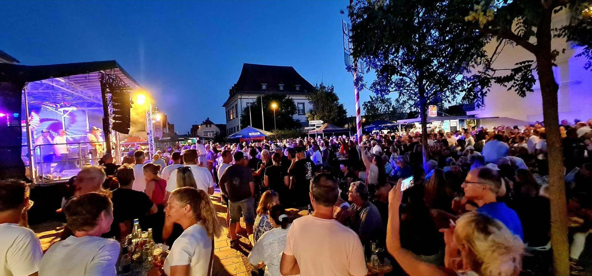 Hauptplatz Sa1  (Bild vergr&ouml;&szlig;ern)