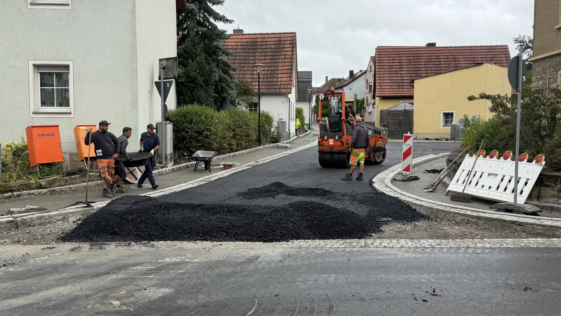 Foto der Galerie: Baumaßnahme - Vorderer Talweg