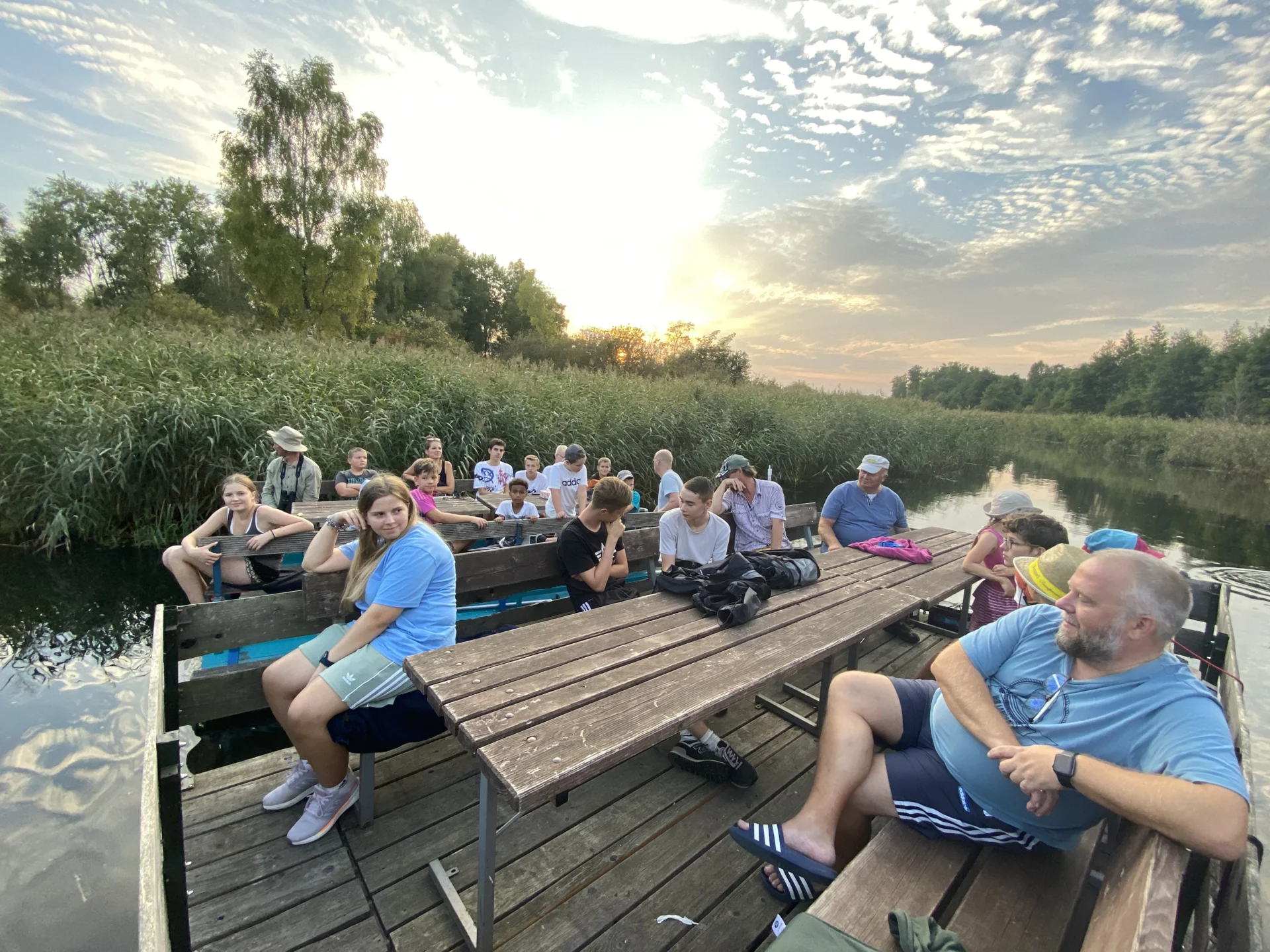 Foto der Galerie: Jugend Camp 2024 abendliche Floßfahrt