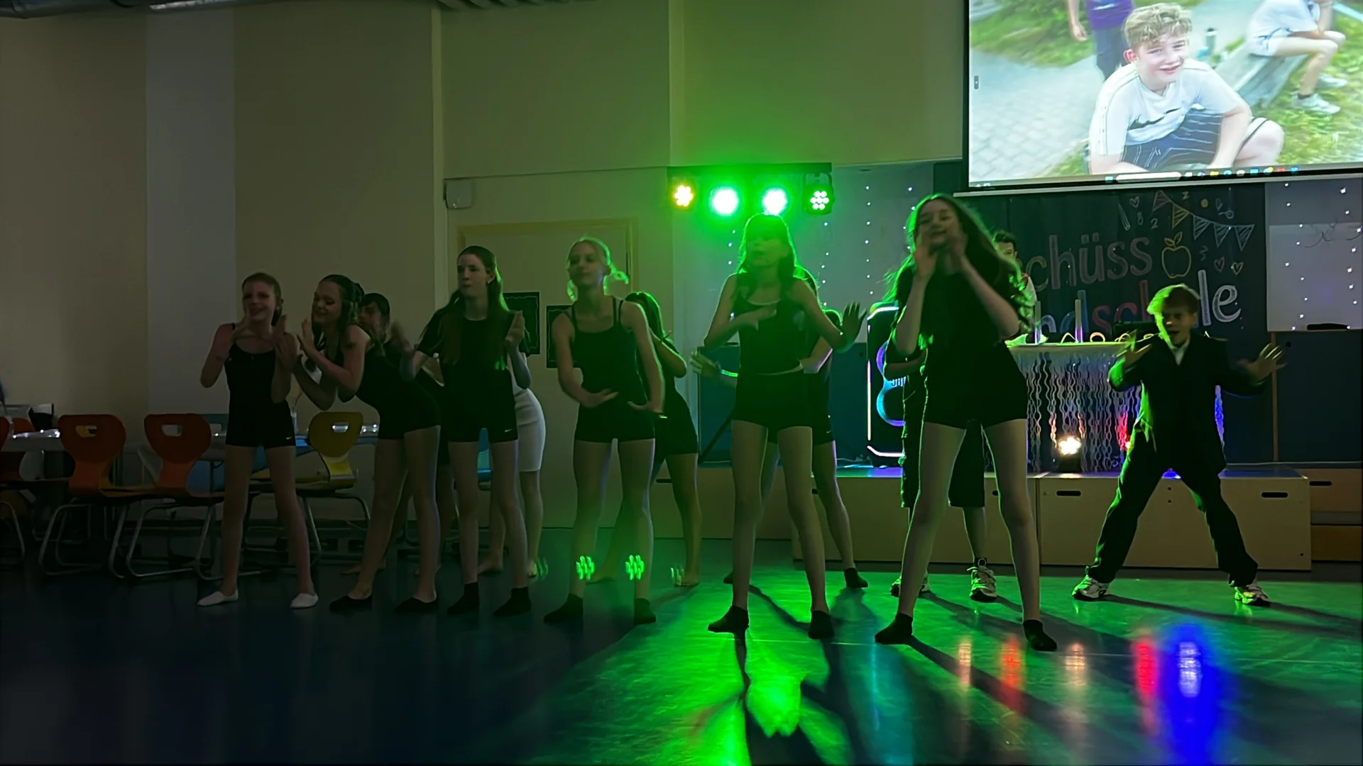 Foto der Galerie: Verabschiedung 6ties mit Gottesdienst und Ball