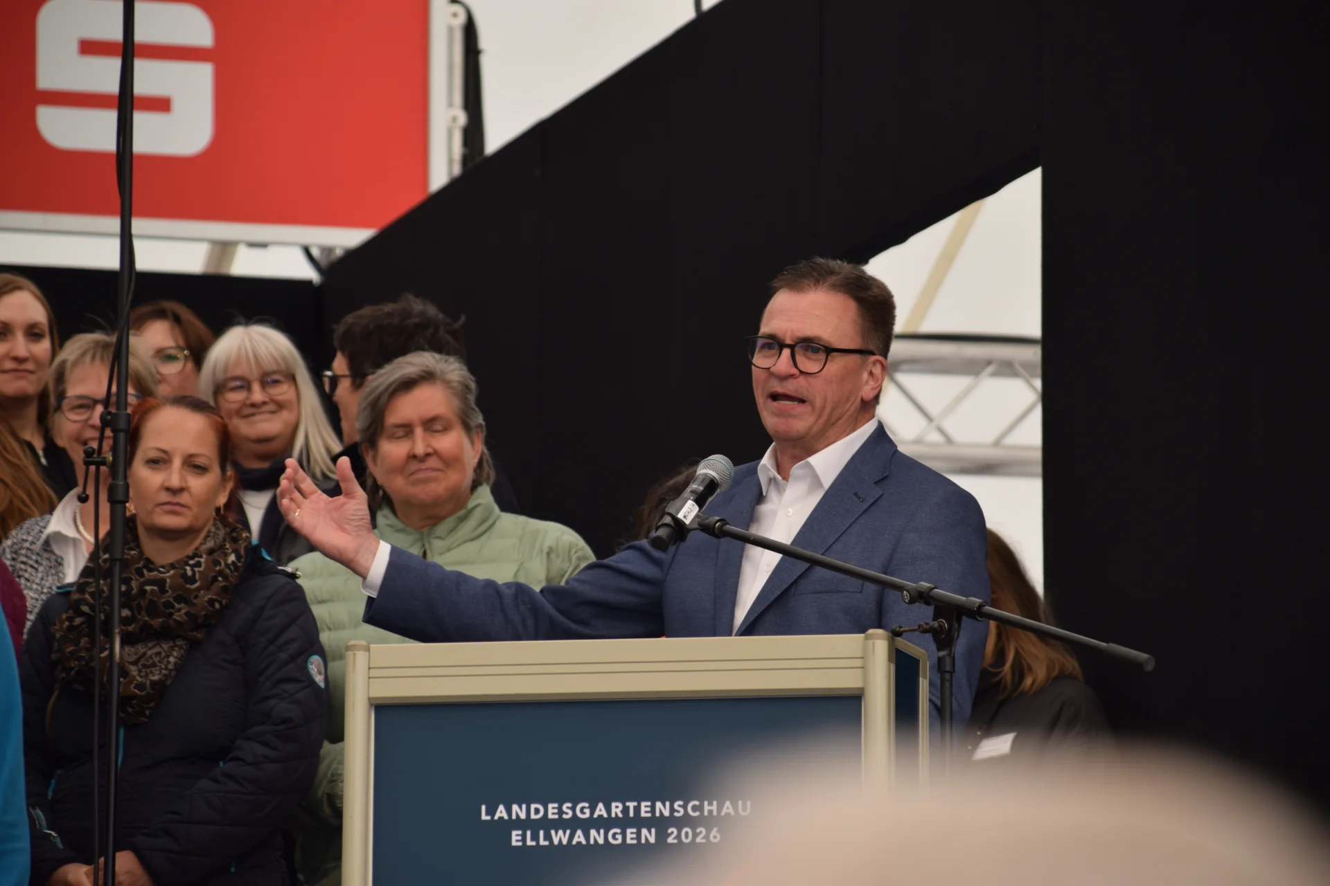 Landrat Dr. Joachim Bl&auml;se  (Bild vergr&ouml;&szlig;ern)