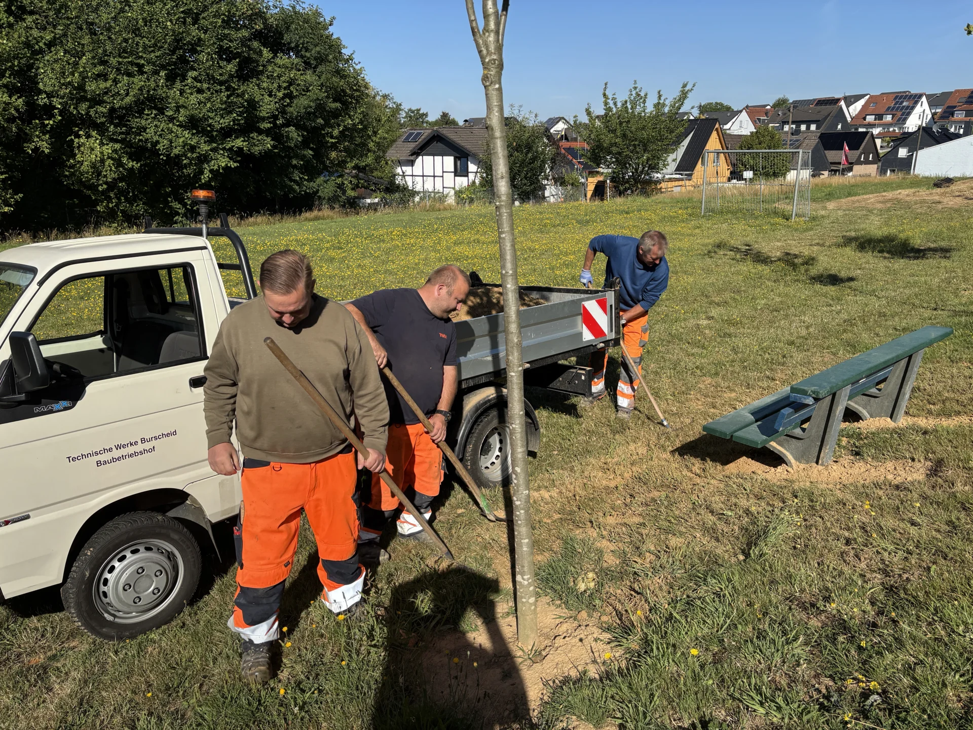 Kr&auml;ftige Unterst&uuml;tzung durch die TWB &copy; Rainer Pentzek  (Bild vergr&ouml;&szlig;ern)