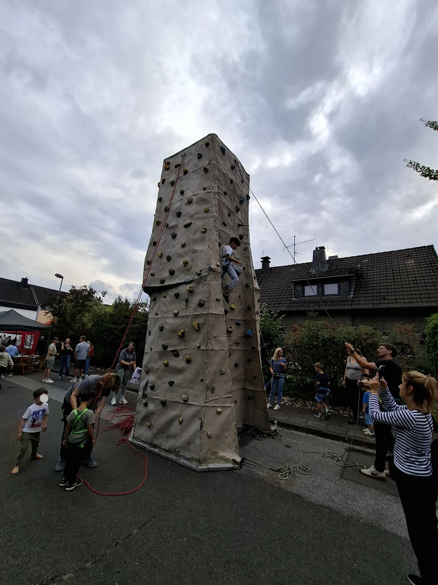 &copy; Karin Gr&uuml;newald  (Bild vergr&ouml;&szlig;ern)
