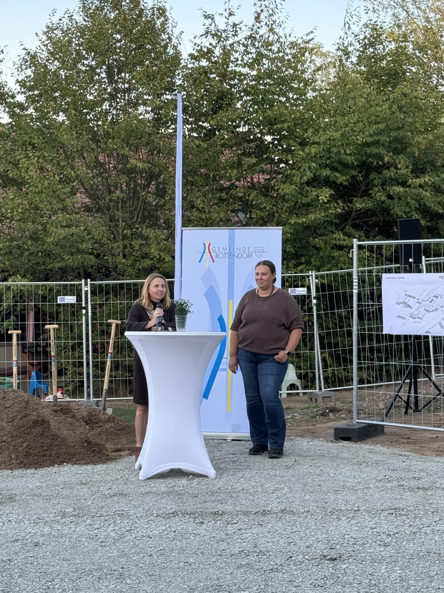 Foto der Galerie: Spatenstich Erweiterung Kindergarten Am Bremig