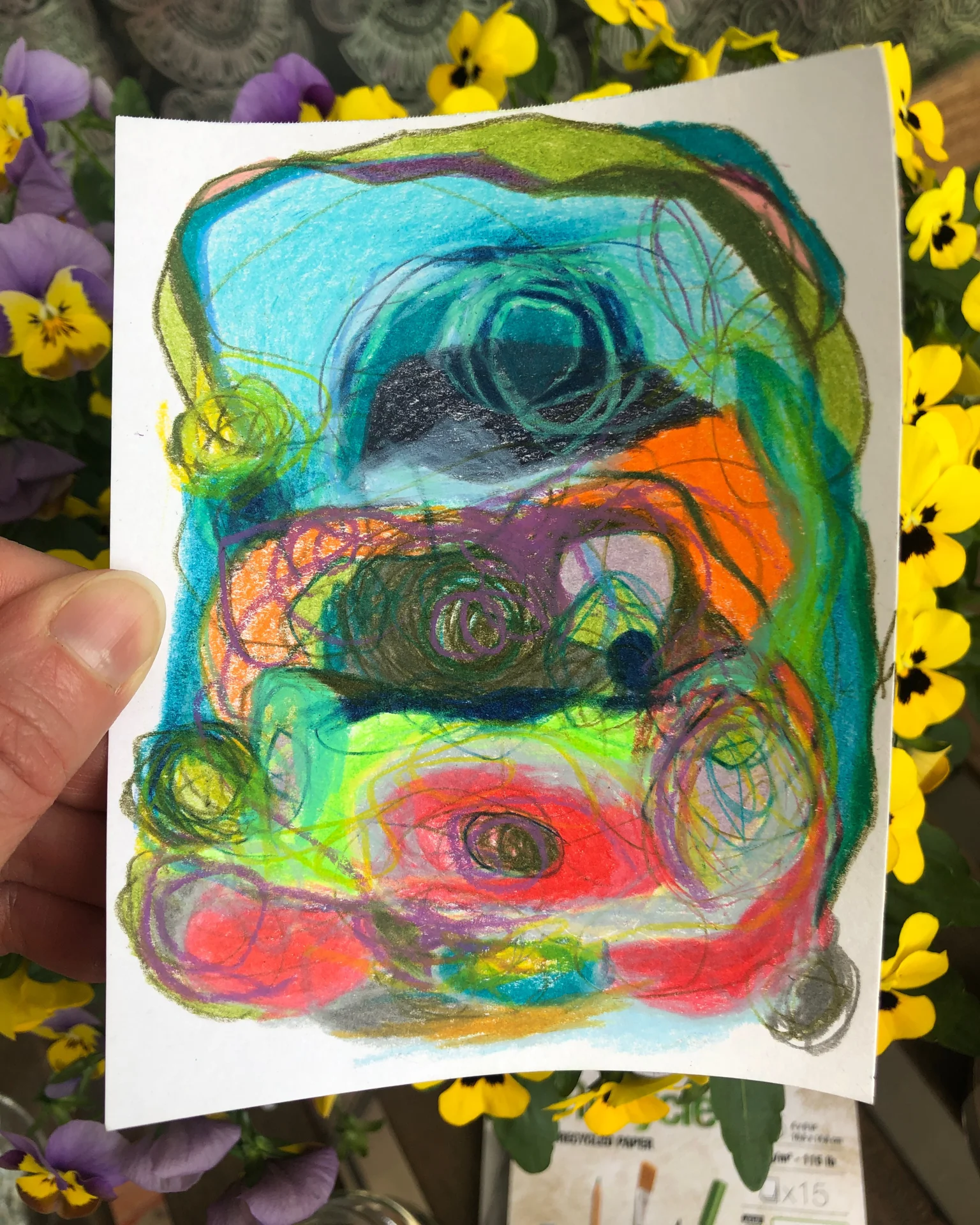 tiny abstract series (2025/26) Buntstift auf Papier. DinA6  (Bild vergr&ouml;&szlig;ern)