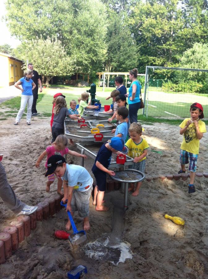Zur Galerie: Einweihung Teil 1 der Matschanlage 28.07.2014