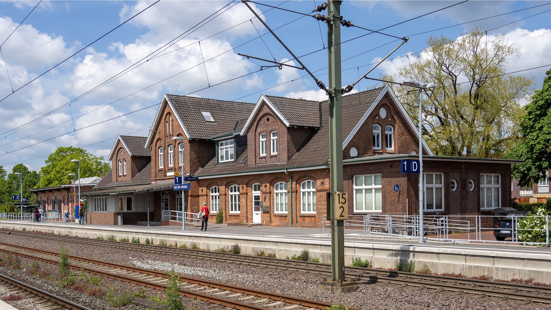 Bad Zwischenahn, Gleisseite