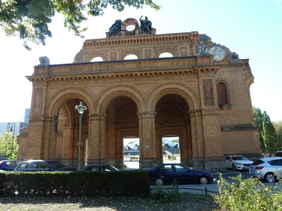 Berlin Anhalter Bahnhof (Vorderseite)