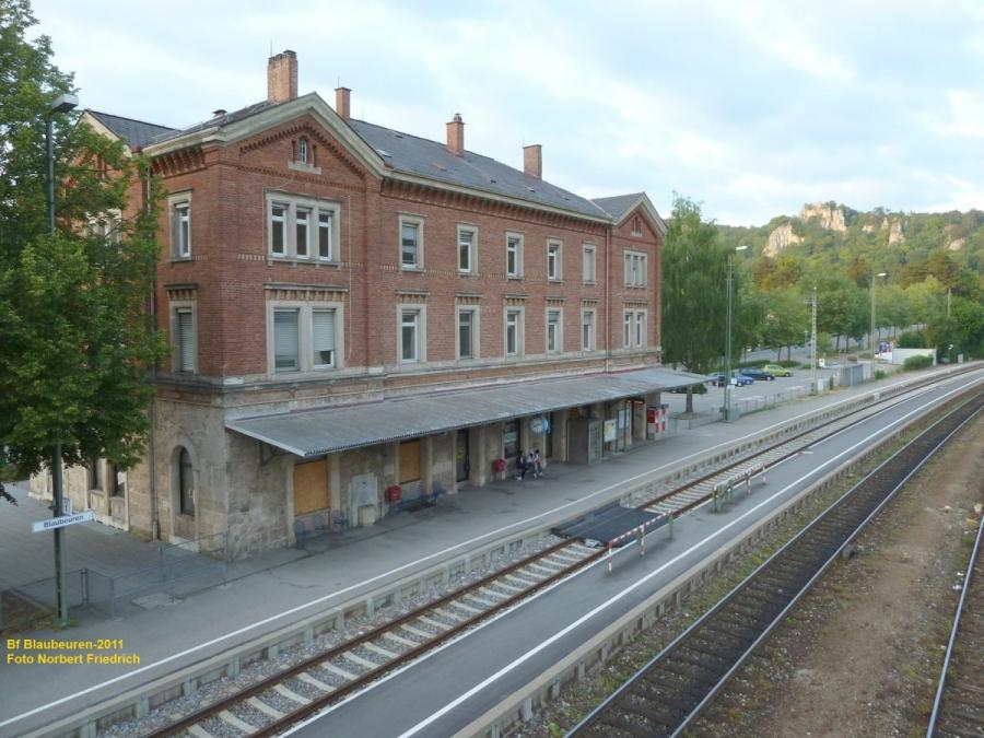 Bf Blaubeuren (Gleisseite) 2011