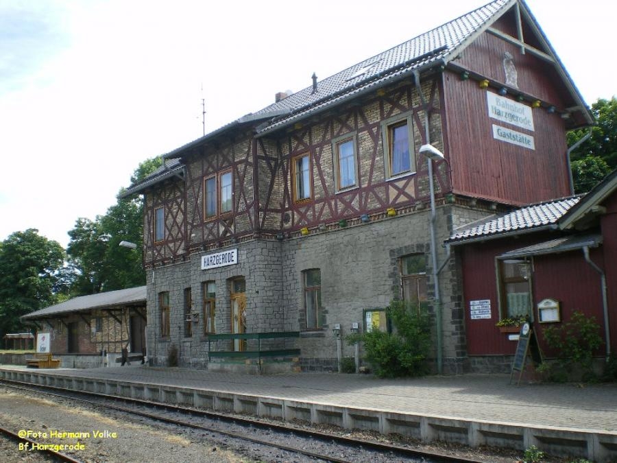 Bf Harzgerode / Harz (Gleisseite) 2008