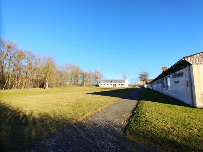 Psvillon, Sportplatz, Turnhalle Blick aus Westen 2