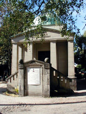 Mausoleum der Familie Kammerhoff auf dem Friedhof