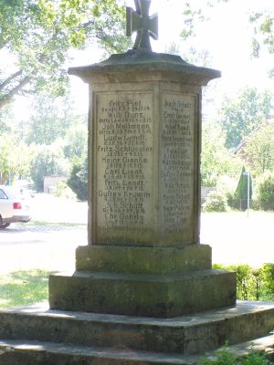 Vorschaubild Gedenkstein für die Opfer des I. Weltkrieges Groß Laasch