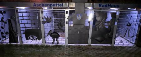 Radhaus bei Nacht
