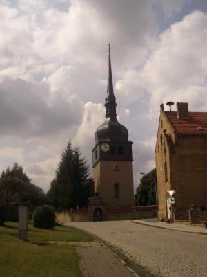 Vorschaubild Kirche "St. Ambrosius", Haussömmern