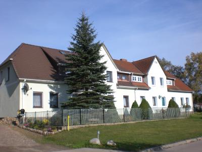 Die Dorfstraße in Lemmersdorf