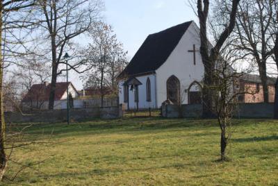 Kirche Möthlow