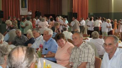 Seniorentanz in der Oderbruch-Halle Golzow